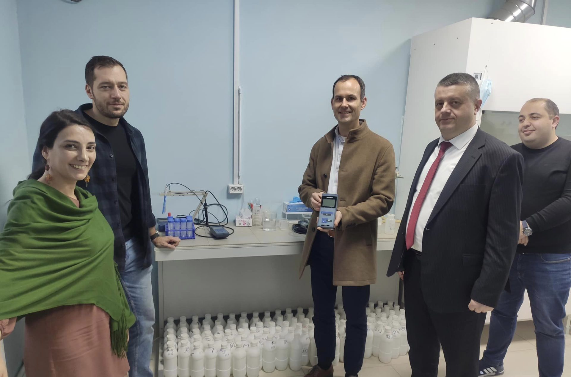 Սևանա լճի և ավազանի բնապահպանական մոնիթորինգը բարելավելու համար ձեռք են բերվել անհրաժեշտ սարքավորումներ