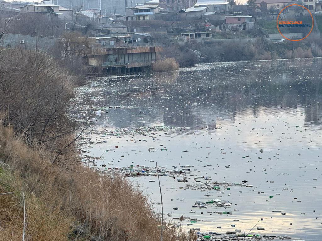 Երևանյան լիճը կրկին վերածվել է աղբավայրի․ տեսանյութ